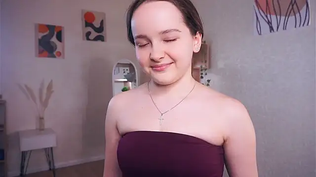 LeighaKind live XXX chat