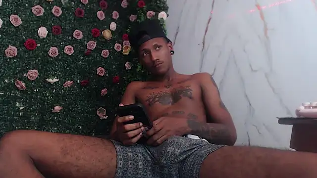 ManSantのライブXXXチャット