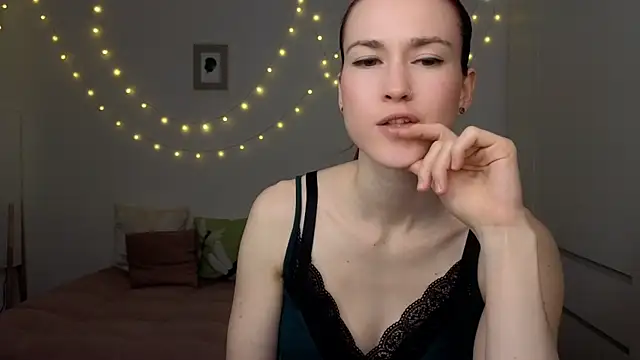 AliciaNewell 现场XXX聊天