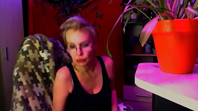 HelgaHimmell live XXX chat