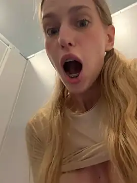 kira_mia: онлайн-секс-чат