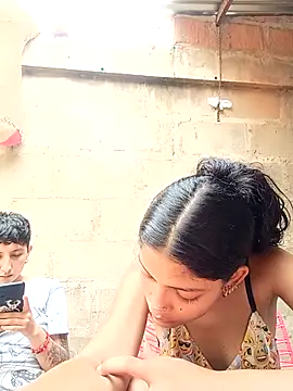 Chat XXX en directo de Mei_and_Gaby