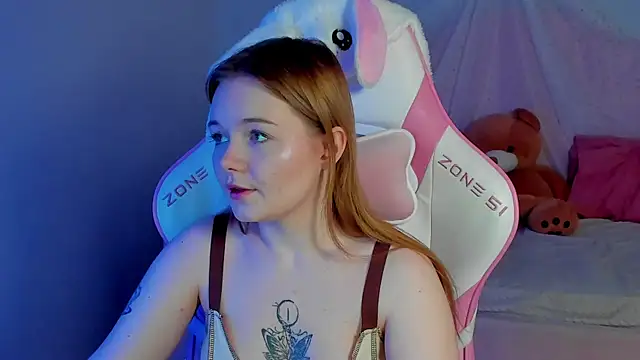 ElinaVale's Webcam Show