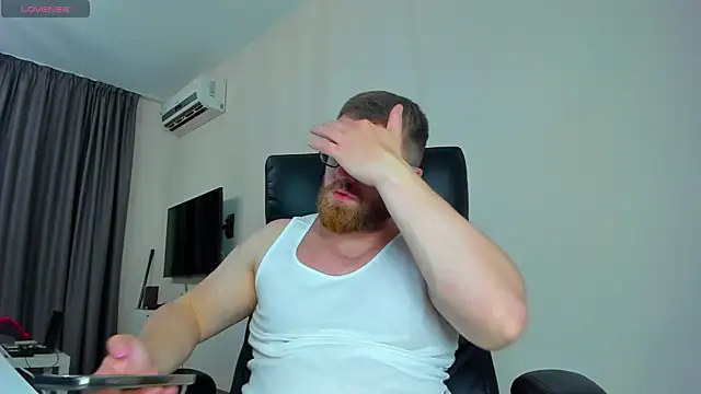 Czat XXX na żywo – Findom_guy