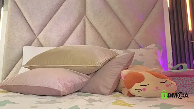 Happy_tits live XXX chat