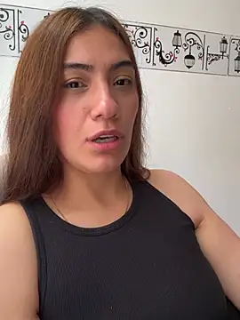 emmily_d: απευθείας συνομιλία ΧΧΧ