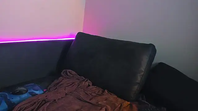 AprilAvery 라이브 XXX 채팅