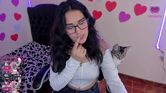 megaan_cb's Live XXX Chat