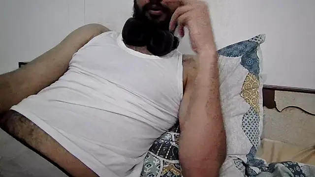 UncutLund Live XXX Chat