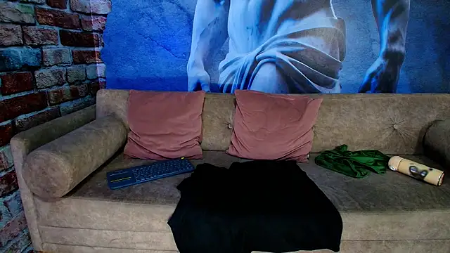 Aron_pulse Chat XXX in diretta