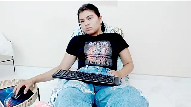 eladyrous98 Chat XXX in diretta