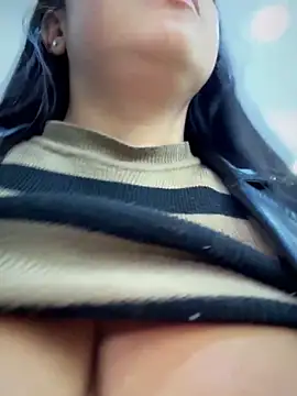 Pokazy przed kamerką – -Mia1