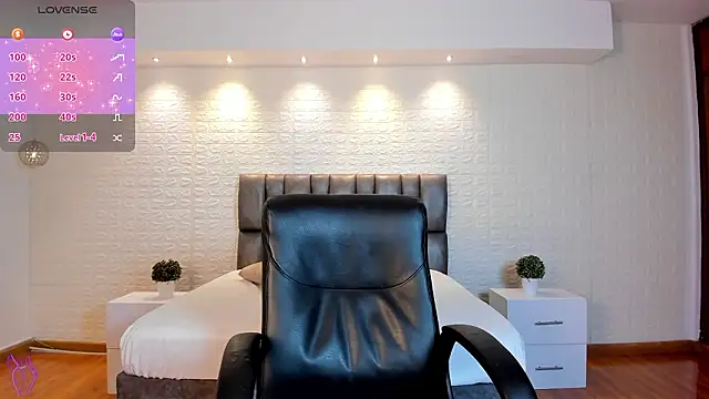 Онлайн чат XXX VenusCooper