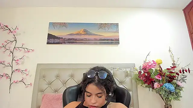 Онлайн чат XXX katie__bloom