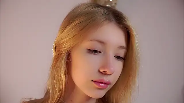 SunnivaCovil 现场XXX聊天