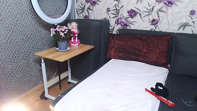 cutewoman67's Live XXX Chat