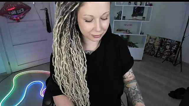 Chat +18 de HoneySallyMoore ao vivo