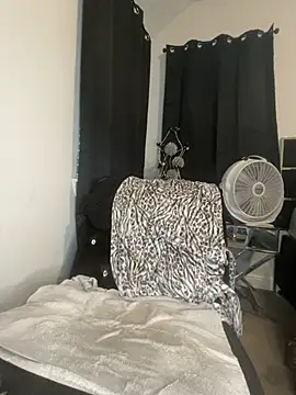 Exotic_Queen_ Pertunjukan Webcam