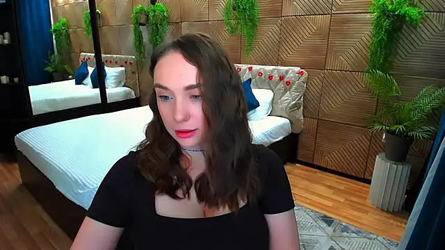 Chat XXX en directo de TrueReincarnation