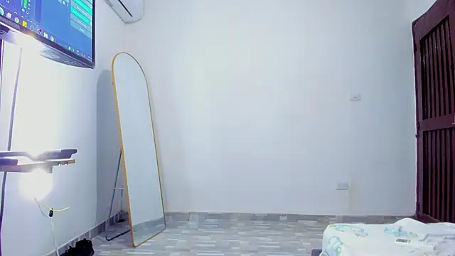 Sophiia88 Adlı Modelin Canlı XXX Sohbeti