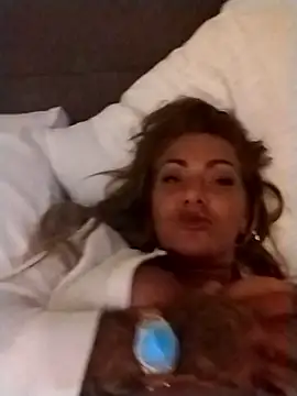 Exotic_ParisX Adlı Modelin Canlı XXX Sohbeti