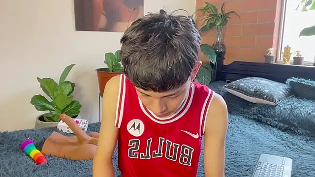 Andy_Belier23 Live XXX-chat