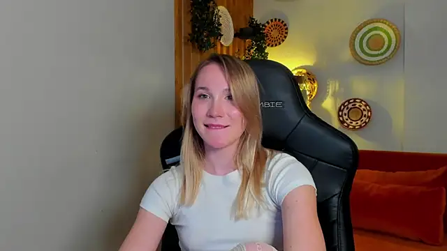 ElaraVoltage 라이브 XXX 채팅