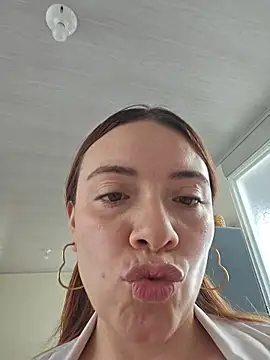 Chat +18 de valery_mora ao vivo