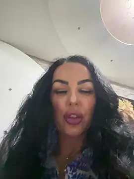 SofiaaMaria 即時 XXX 聊天