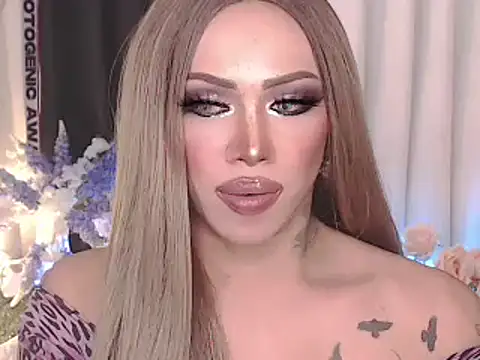 Your_gorgeous_amanda_ts Show Webcam