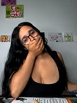 Pokazy przed kamerką – Annya-sweet