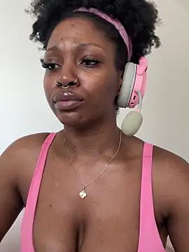 XXX chat uživo modela mochamimi