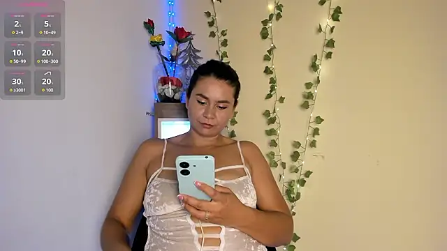 Milf_Luna_ Live XXX Chat