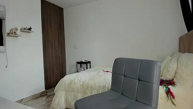 Miranda-cambell Adlı Modelin Canlı XXX Sohbeti