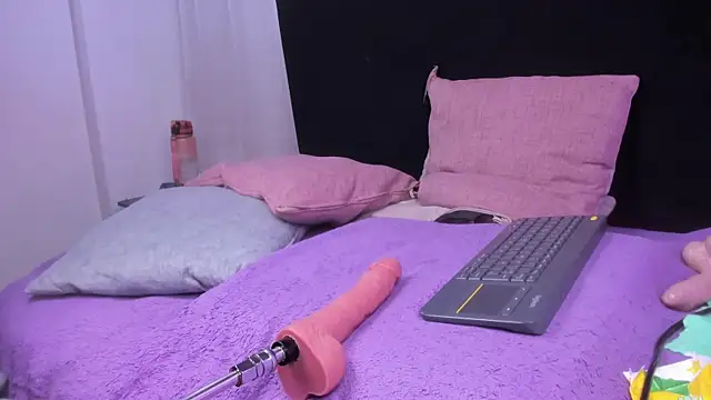 shantal_cooper_'s Live XXX Chat