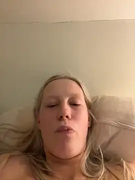 LeniMaria Live XXX-chat