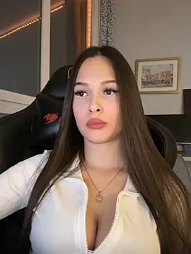 EricaWalls Adlı Modelin Canlı XXX Sohbeti