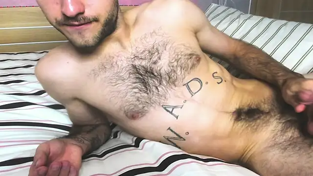 DarkRogue19 Show Webcam