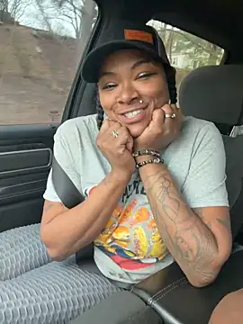 HaloRodeoLover2's Live XXX Chat