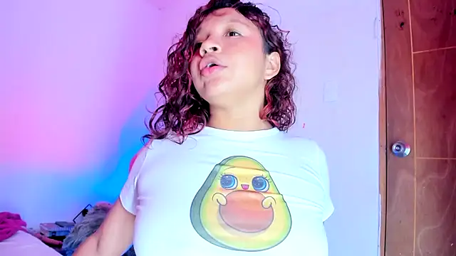 Emily_Coper18's Live XXX Chat