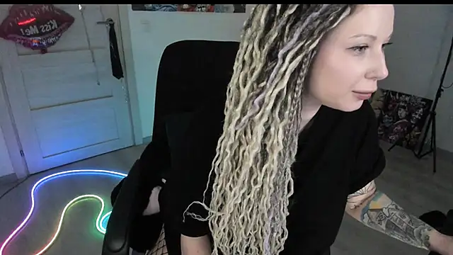 HoneySallyMoore's Live XXX Chat