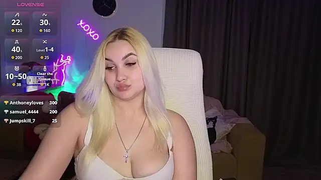 adrelaxina's Live XXX Chat