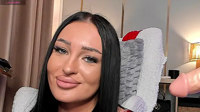 EmeraldKat Live XXX-Chat