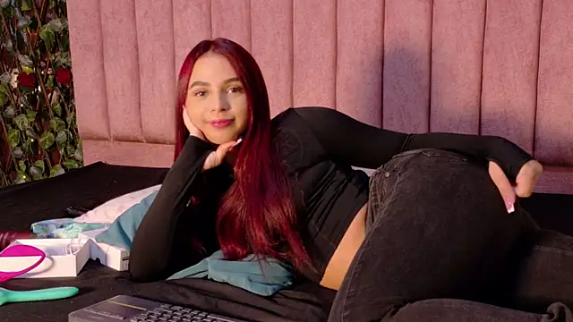 Chatroom XXX en direct de MiaJanss