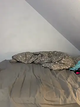 Chat +18 de KiaraAmara ao vivo