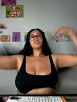 Chatroom XXX en direct de Annya-sweet