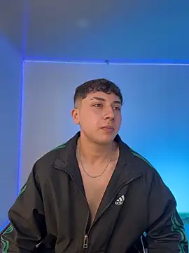 oliver_kyy 在線直播表演