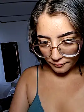 old_soul_and_young_spirit's Live XXX Chat