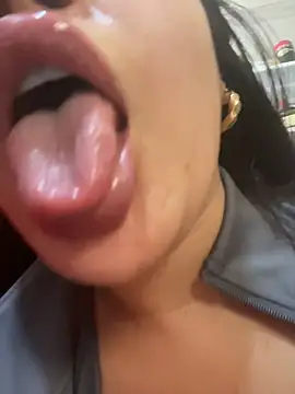 Sara_fun's Live XXX Chat