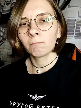 Aashikalaa 即時 XXX 聊天